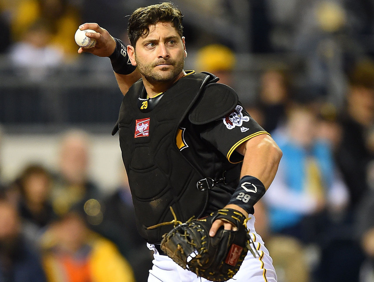 Report: Cervelli open to extension with Pirates, wants $39 million