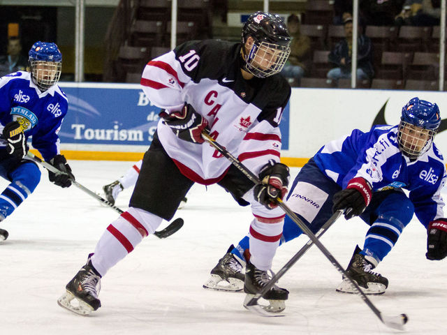 Avalanche pluck Tyson Jost with 10th overall pick