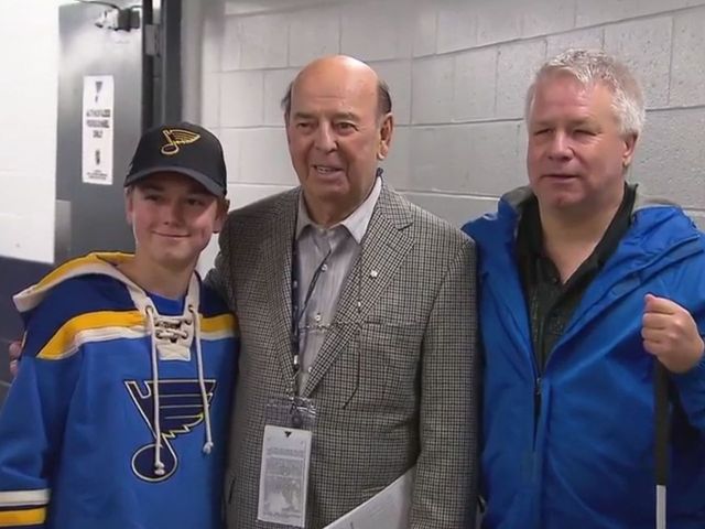 12-year-old does radio play-by-play of Blues-Sharks Game 2