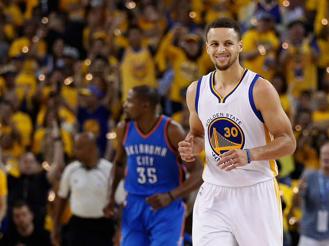 Watch: Curry stares down Ibaka in the middle of 15-point run