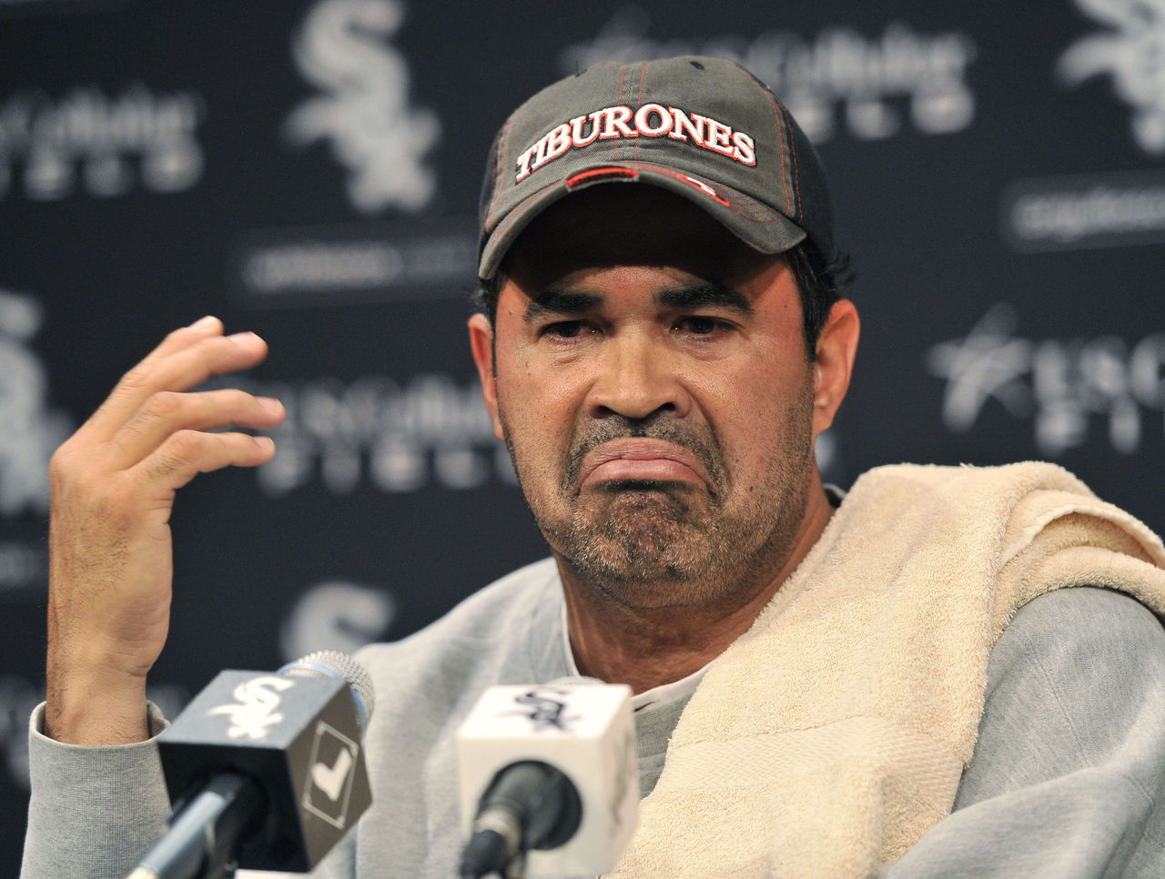 White Sox expected to interview Ozzie Guillen for manager