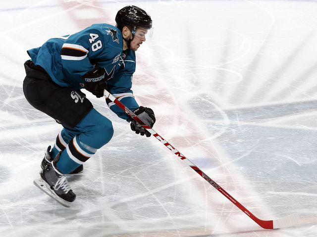 Watch: Hertl hammers slap shot past Elliott