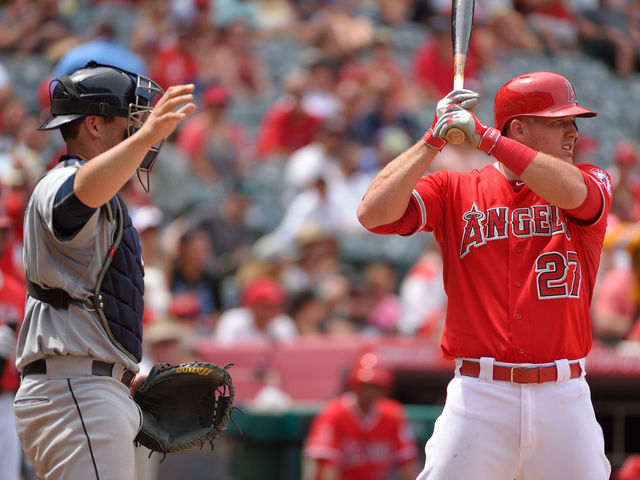 Report: Changes to strike zone, intentional walks approved