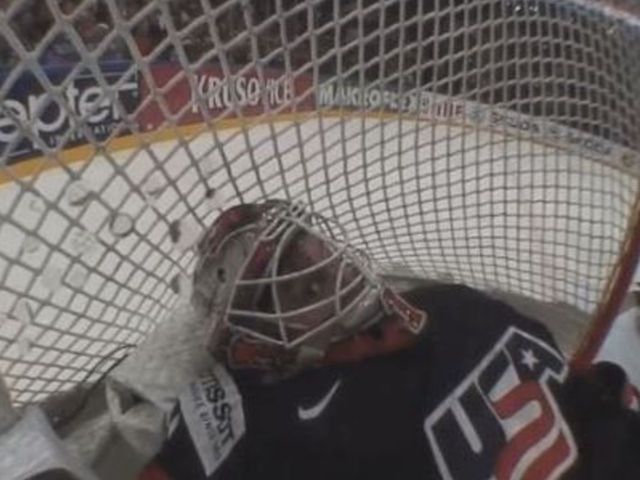 USA's Kinkaid flirts with net cam