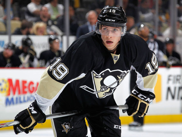 Penguins insert Bennett, Maatta into Game 5 lineup