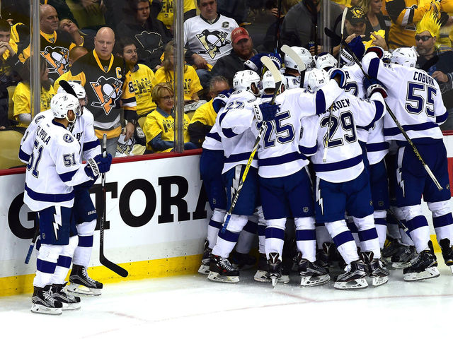 Watch: Johnson's OT deflection wins Game 5 for Lightning