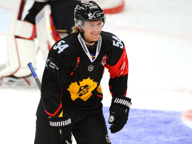 Avalanche sign Anton Lindholm to 3-year entry-level deal