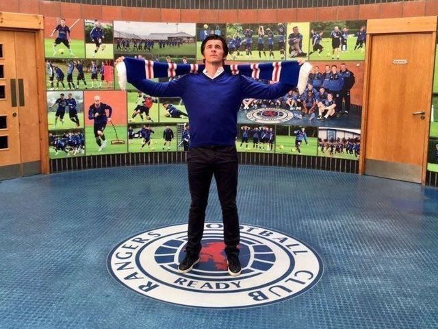 Rangers FC signs Joey Barton to 2-year contract