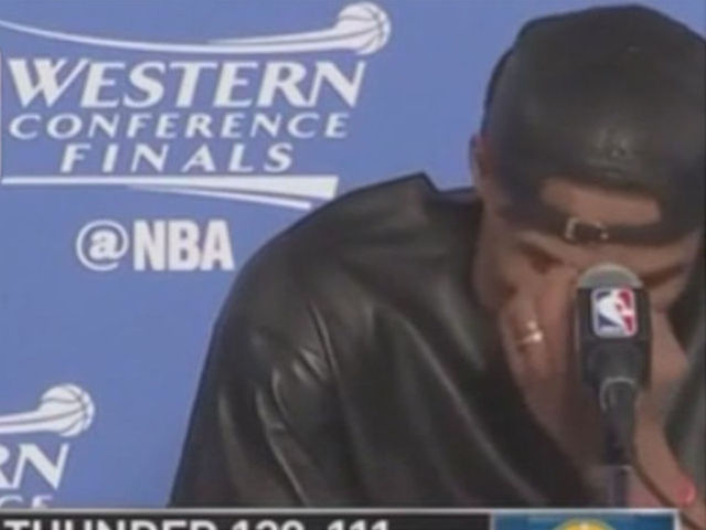 Westbrook laughs off question about Curry's defense