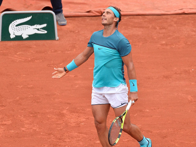 Nadal withdraws from French Open with wrist injury