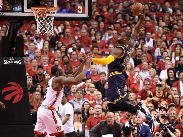LeBron throws down huge baseline cram, jaws with Drake