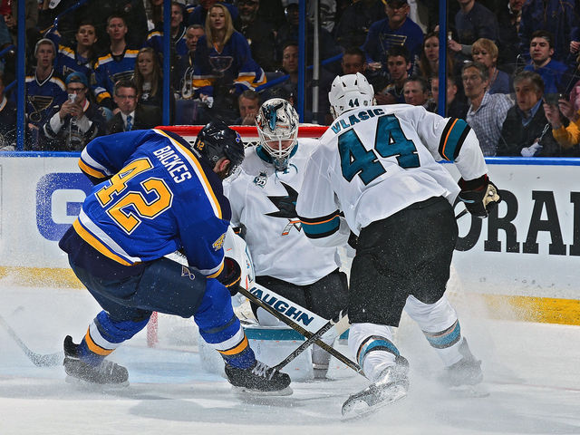 Sharks' Vlasic donates to charity in honor of Blues' great season
