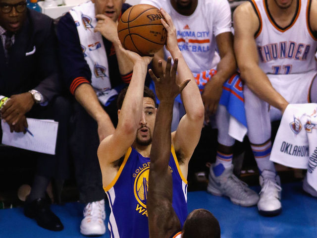 Klay Thompson breaks NBA record for 3s in a playoff game