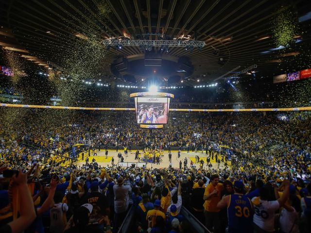 Warriors, Sharks look to make history in Bay Area