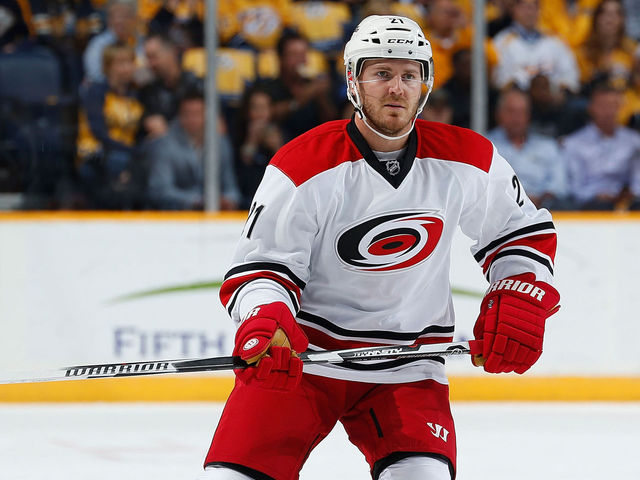 Report: James Wisniewski signs tryout contract with Lightning