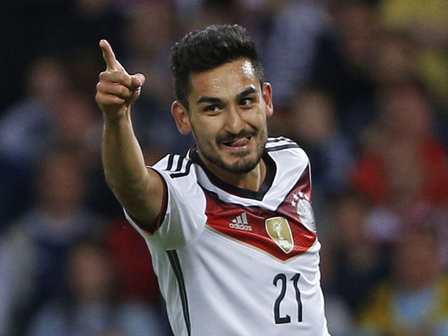 Manchester City completes Gundogan signing from Borussia Dortmund