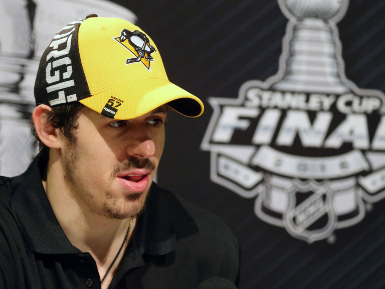 malkin-fathers-7-pound-1-ounce-baby-boy-thescore