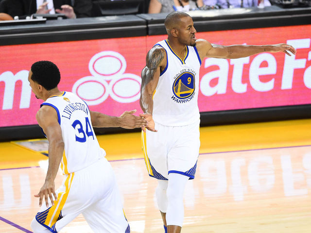 Supporting cast leads Warriors to Game 1 Finals win