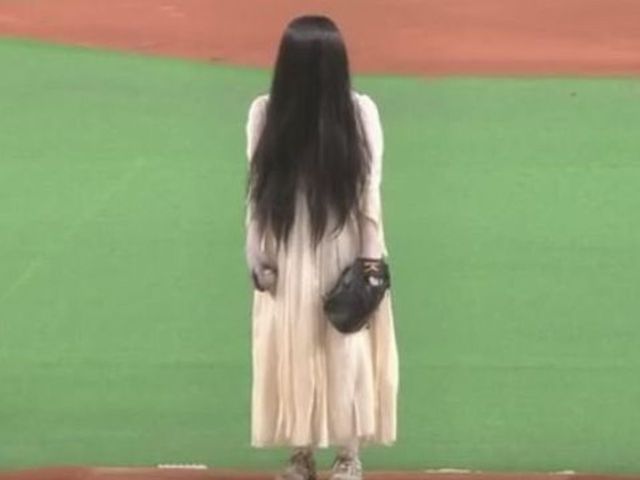Creepy 1st pitch in Japan pits 'The Ring' vs. 'The Grudge'