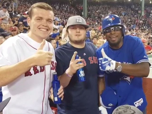 Subban gets Red Sox fans to cheer for Blue Jays at Fenway