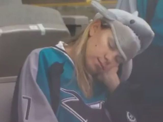 Sharks fans doze off late in Game 3