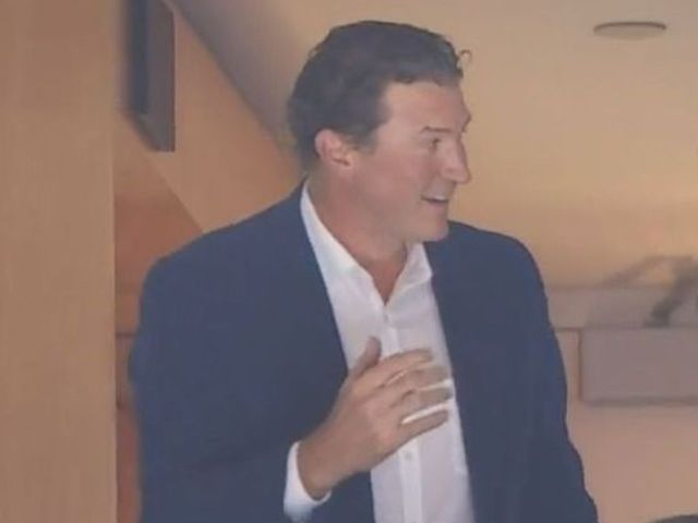 Watch: Mario Lemieux celebrates as Penguins seal Game 4 win