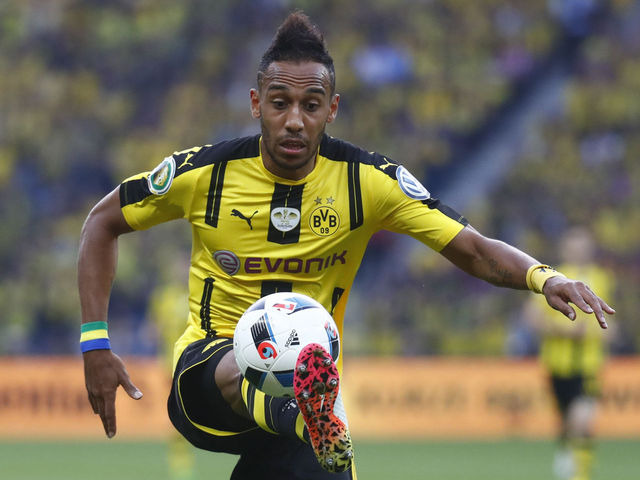 Report: Manchester City in advanced talks with Dortmund to sign Aubameyang