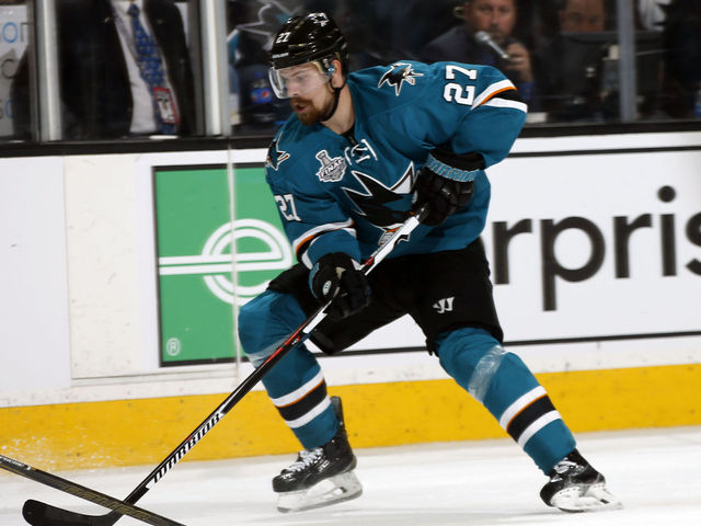 Sharks' Donskoi moves to top line with Thornton, Pavelski for Game 5