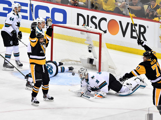 Sharks, Penguins combine for fastest 4 goals to start Stanley Cup Final game
