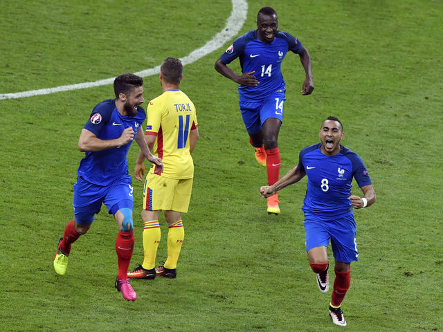 Watch: Payet unleashes 89th-minute thunderbolt to save France
