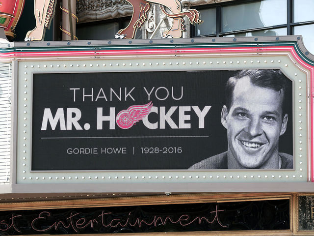 Reading List: Gordie Howe, dead at 88, remembered