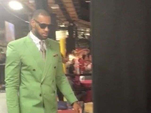 LeBron arrives to Game 4 donning ugly green jacket