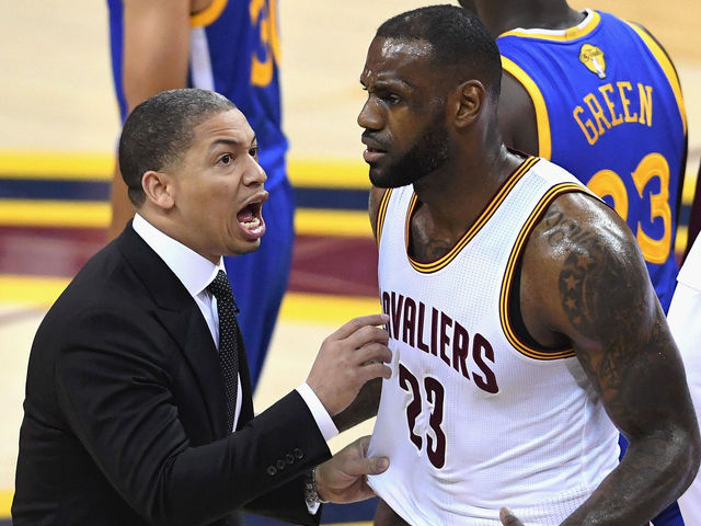 Lue says LeBron doesn't get a 'fair whistle'