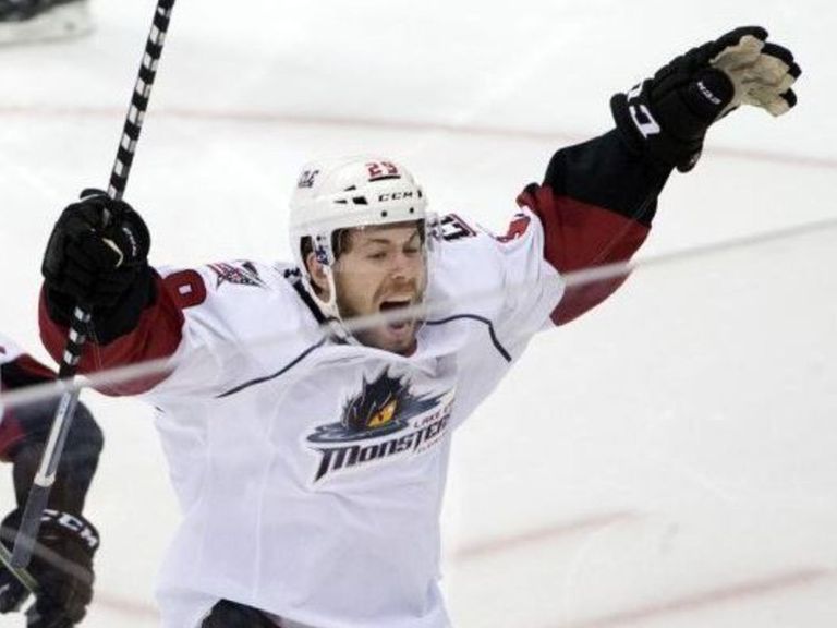 Watch Oliver Bjorkstrand scores Calder Cup winner in OT