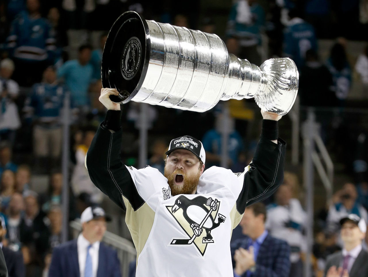 Burgh's best to wear it, No. 81: Phil Kessel became a Stanley Cup