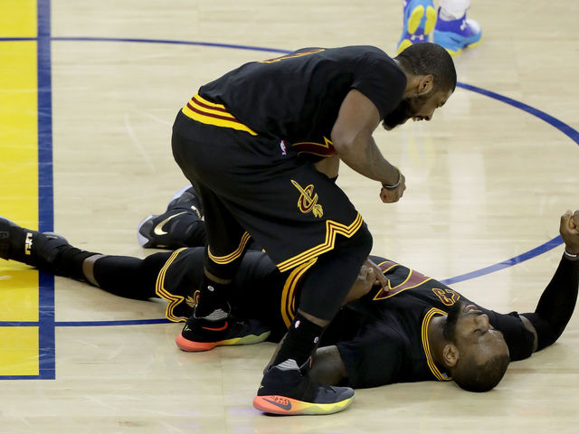 LeBron, Irving 1st teammates to score 40 each in NBA Finals game
