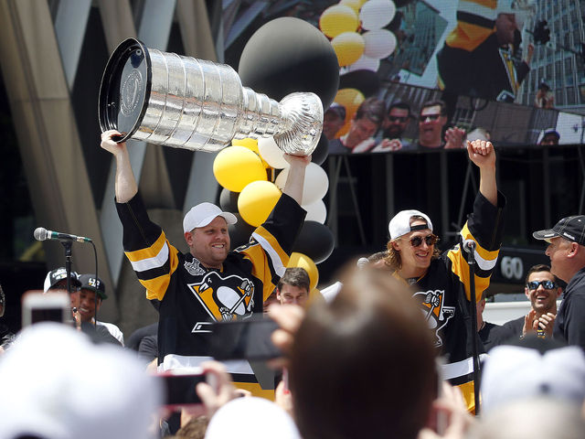 Phil Kessel thanks Penguins fans in 1st tweet of season