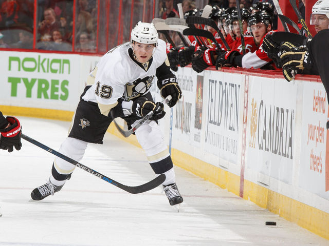 Penguins to qualify Beau Bennett, but not Justin Schultz