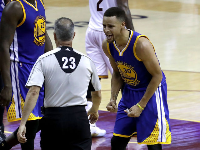 Breaking down Curry's 6 fouls from Game 6