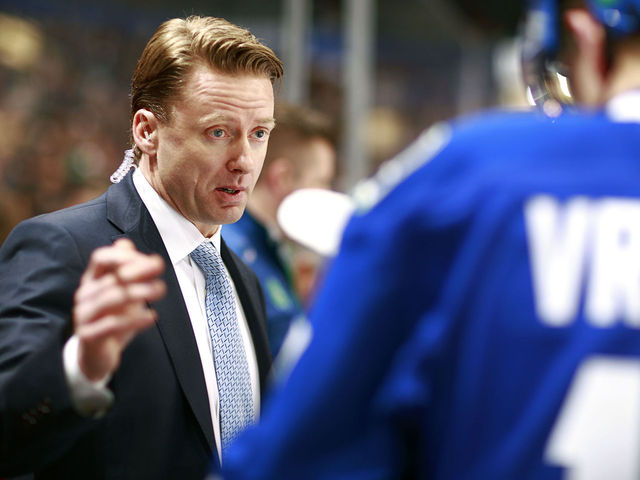 Flames introduce Gulutzan as head coach