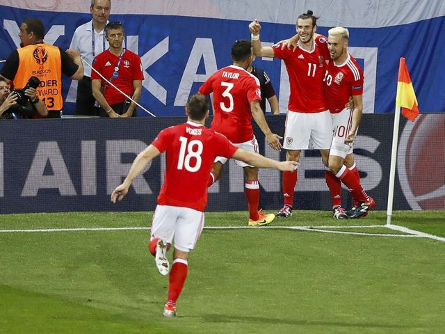 Wales seals 1st place in Group B with confident win over sorry Russia