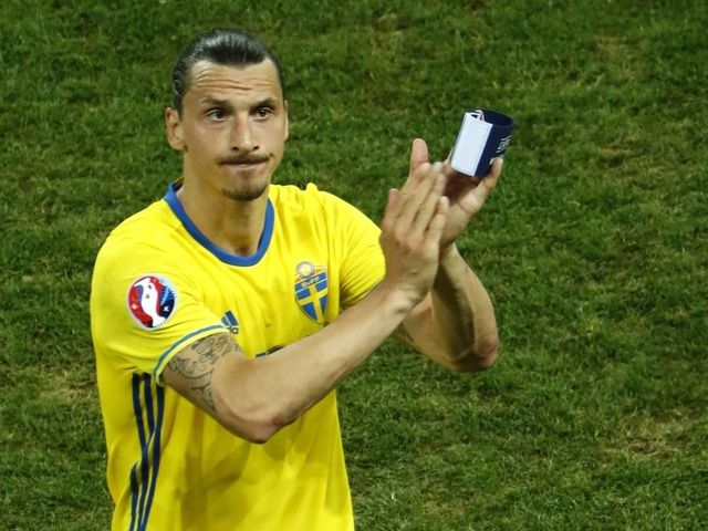 Ibrahimovic pens tribute to Sweden following international retirement