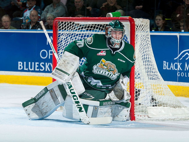 Flyers make Carter Hart 1st goaltender off the board at No. 48