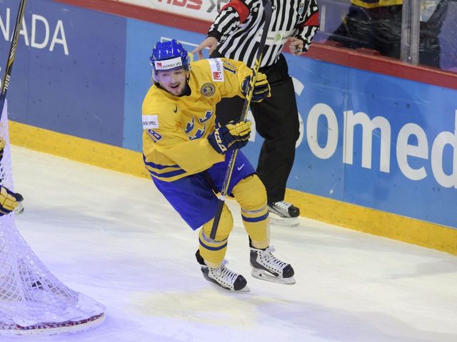 Sabres select Rasmus Asplund 33rd overall