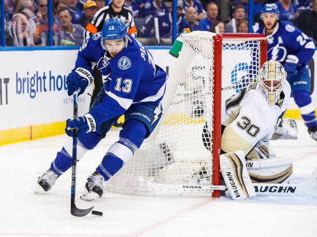 Lightning ink Paquette to 2-year deal, worth reported $1.625M