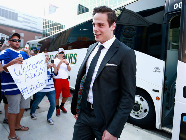 Twitter reacts to Matthews' No. 1 selection
