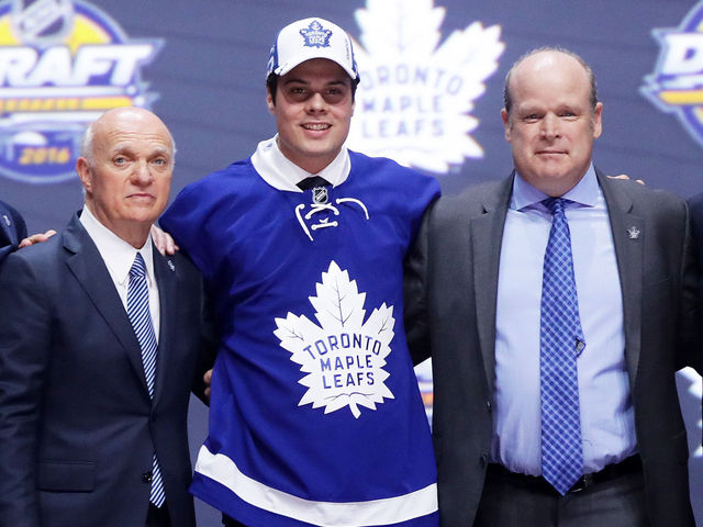 Lamoriello committed to Leafs' future: 'I wear blue'