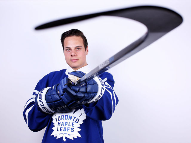 Twitter explodes as Auston Matthews arrives in style