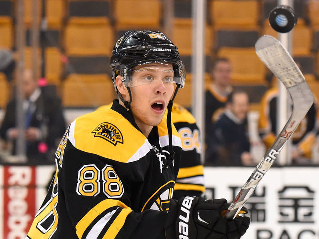 Bruins unwilling to include Pastrnak in potential Shattenkirk trade