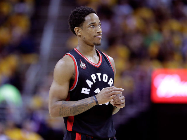 L2M: Pistons' Morris fouled DeRozan on last-second jump shot